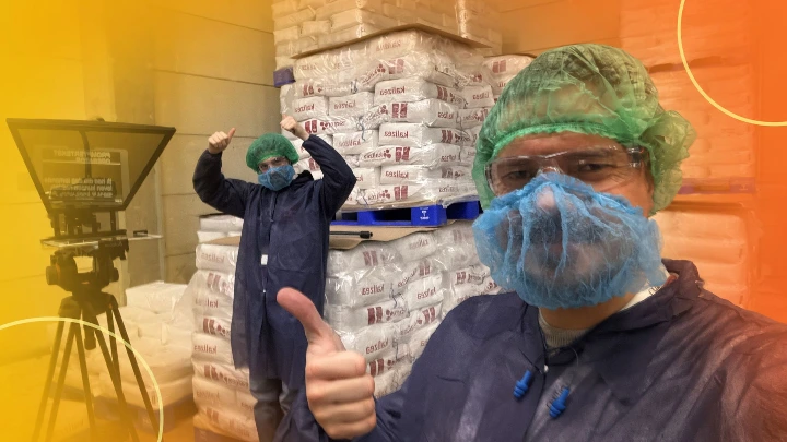De filmploeg van Epic Frame past zich aan de industriële ruimte aan, om met hun opnames de doelen te bereiken